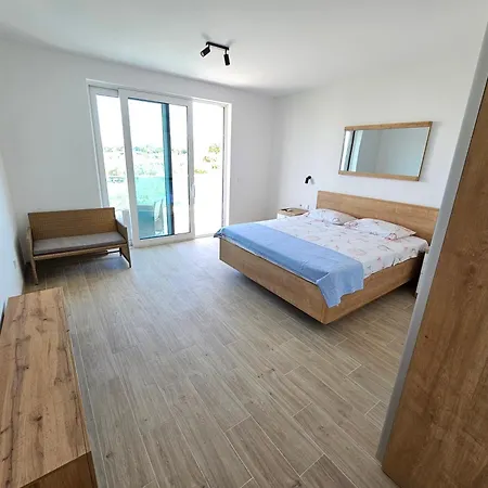 Holiday home Family Friendly House With A Swimming Pool Sreser, Peljesac - 23260 *